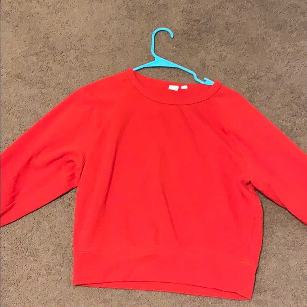 S Gap sweatshirt